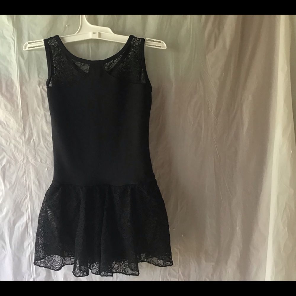 Girls dancewear